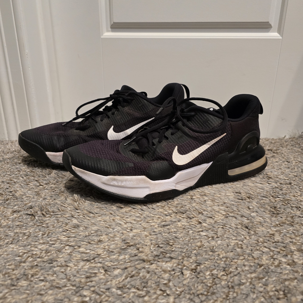 Nike Black and White Athletic Shoes